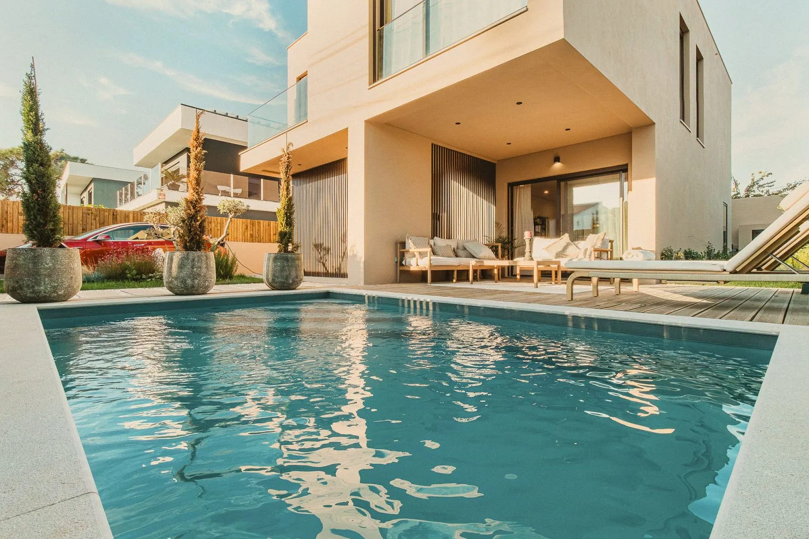 Pool and house in Aroeira